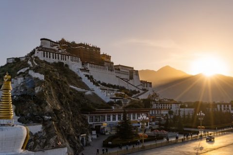 為什么越來越多的人喜歡去拉薩注冊公司?
